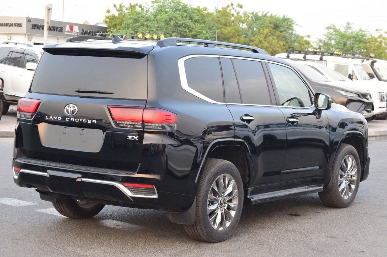 Toyota Land Cruiser Land cruiser zx black 2022 Full option