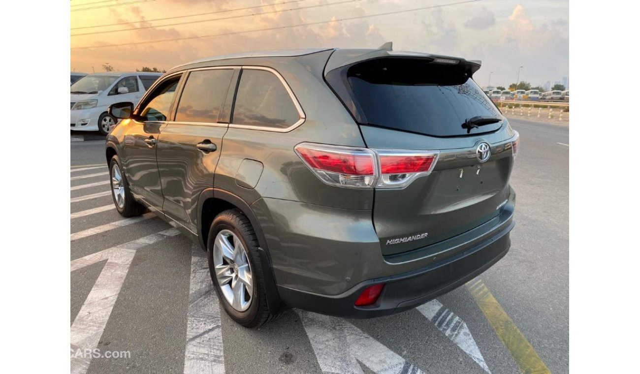 Toyota Highlander LIMITED OPTION WITH LEATHER SEATS, SUNROOF AND PUSH START