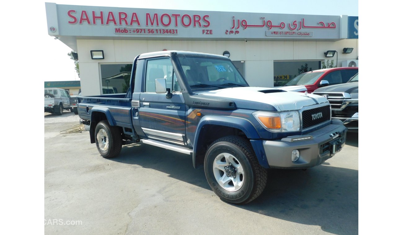 تويوتا لاند كروزر بيك آب 79 Single Cab Pickup V8 4.5L TD Limited 4WD MT(Only on Sahara Motors)