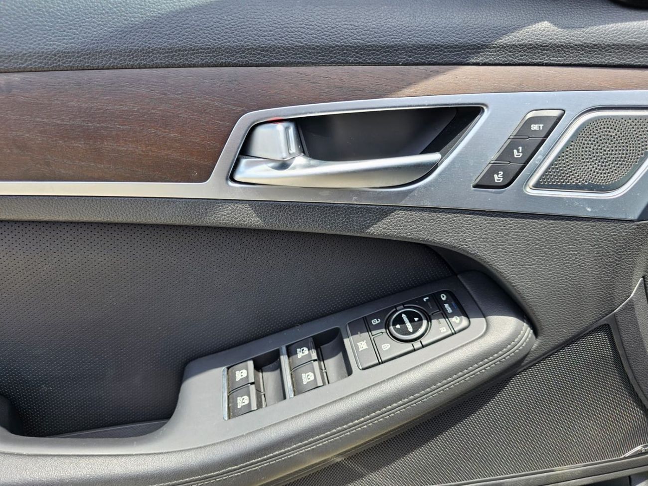 Genesis G80 Royal 5.0L