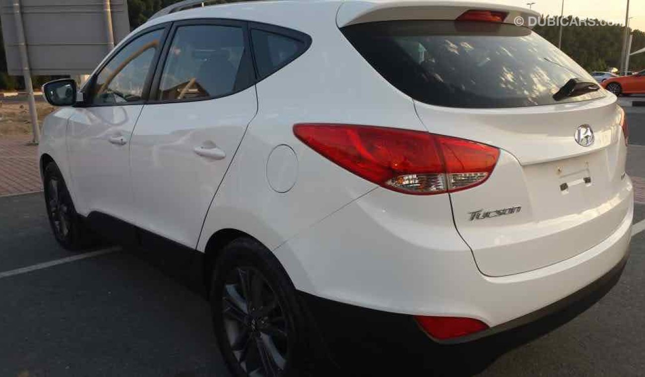 Hyundai Tucson خليجي 4x4 تسهيلات بالتمويل البنكي