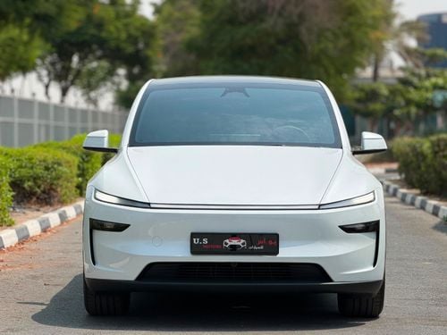 Tesla Model Y PREMIUM