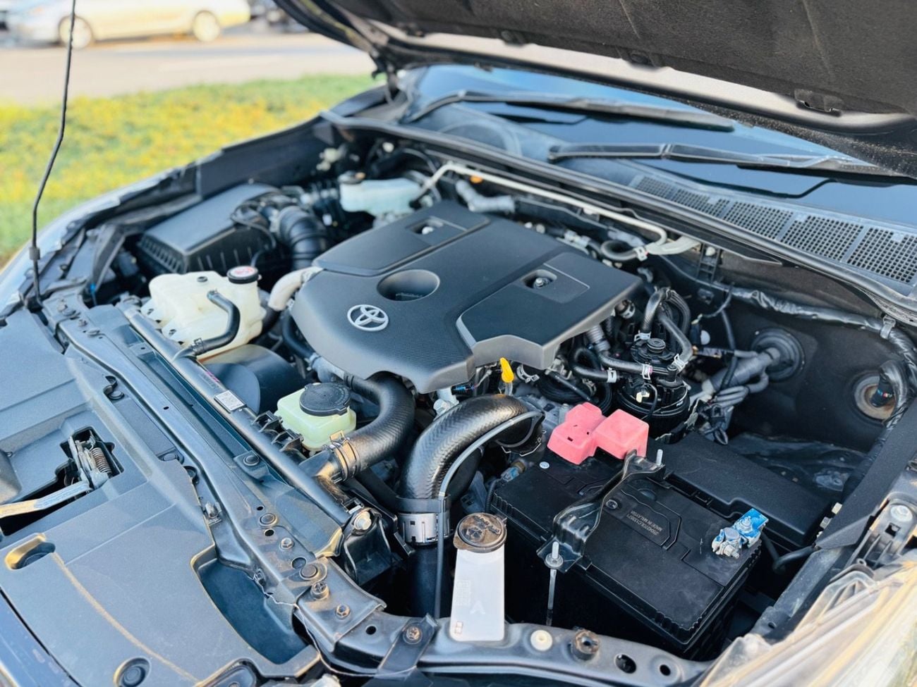 تويوتا هيلوكس Full option top of the range