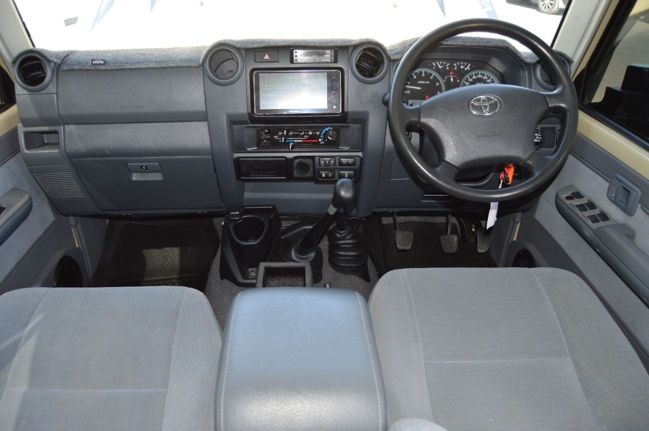 تويوتا لاند كروزر بيك آب GX.L Double cabin