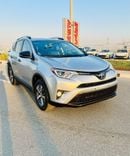 Toyota RAV4 XLE RAV4 XLE FULL OPTION