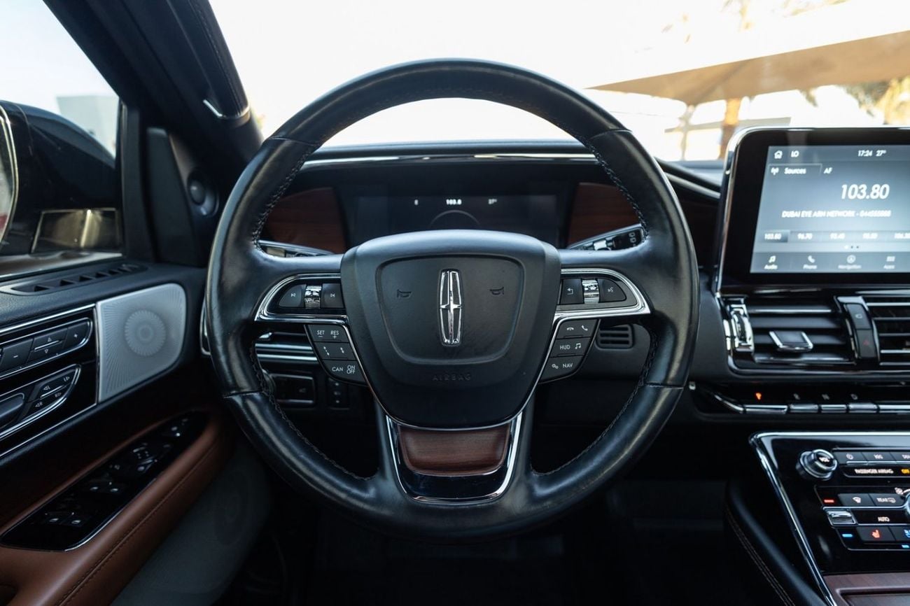 Lincoln Navigator Reserve 3.5L Lincoln Navigator Reserve 2021 GCC | Warranty | Service Contract