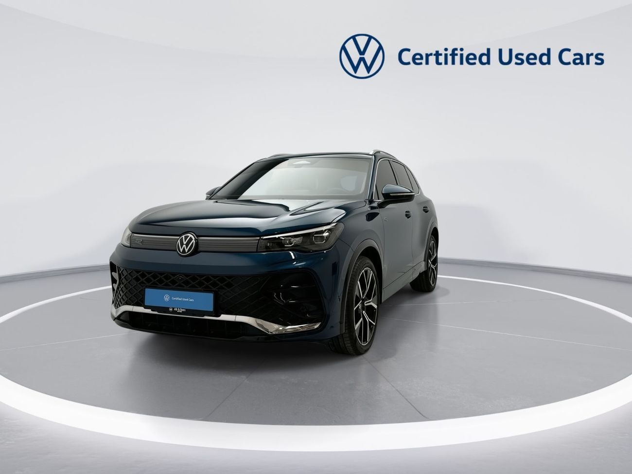 فولكس واجن تيجوان Tiguan R-Line 1.4L (Ref#78130) - 32,100 AED SAVINGS from New Car