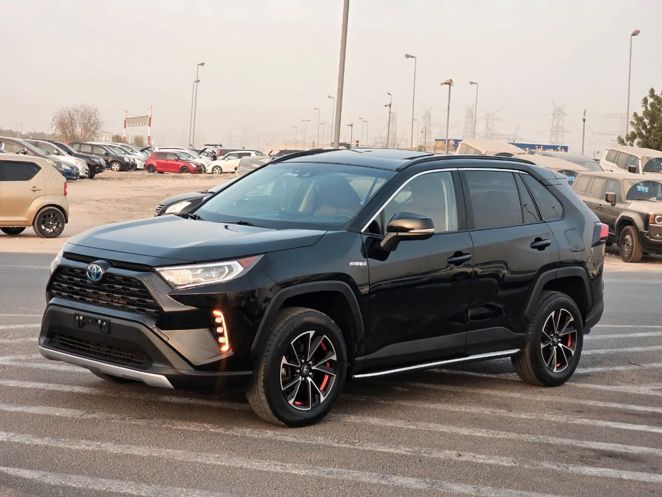 Toyota RAV4 2021 Toyota Rav4 XLE Premium Hybrid Full Option - 2.5L V4 AWD 4x4 - Well Maintained - 22000 mileage-