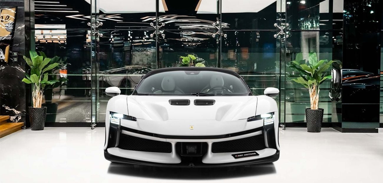 فيراري SF90 ستراديل سترادالي 4.0-liter twin-turbocharged V8 engine + 3 electric motors | Warranty