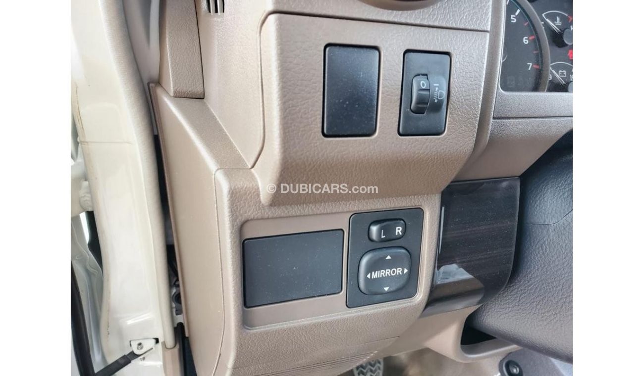 Toyota Land Cruiser Pick Up Toyota Land Cruiser Pick up S/Cab White color ,,70th Anniversary with Winch /Diff Lock/Compressor M/