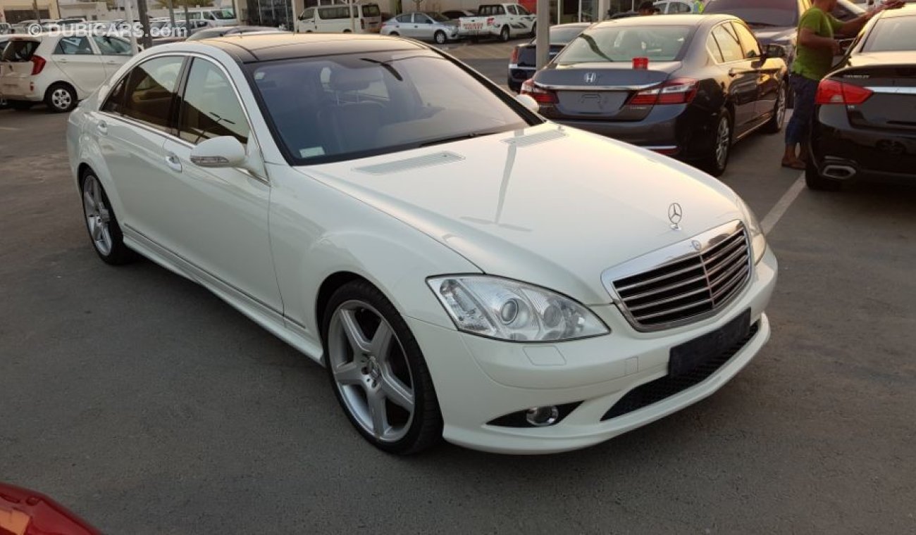 Mercedes-Benz S 550 2009 Full options panorama roof  clean car from germany