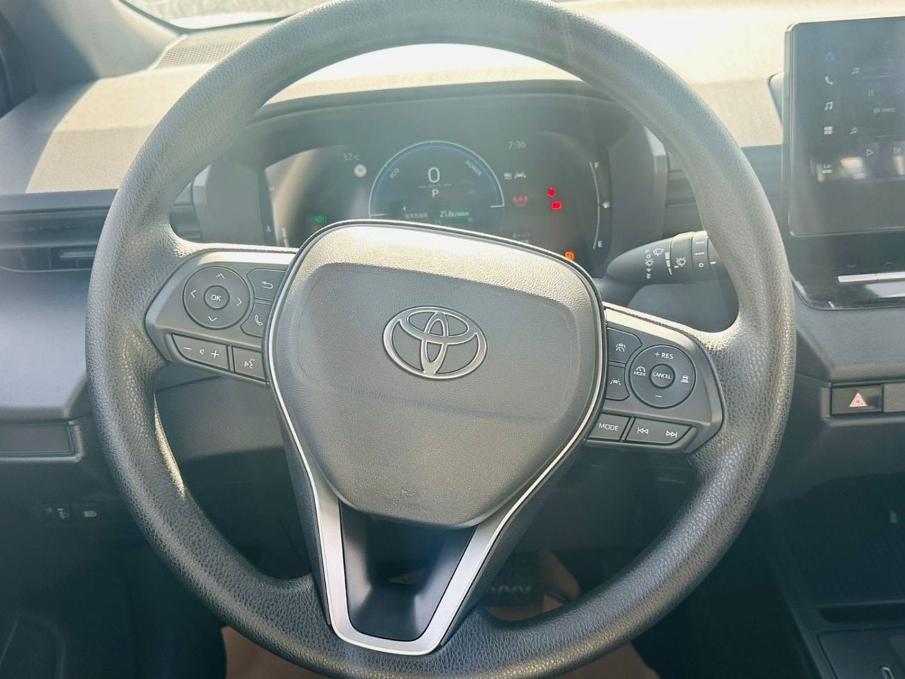 Toyota Frontlander STD 2.0 HYBRID - NEW FACE 2025 MID OPTION - MODEL 2025