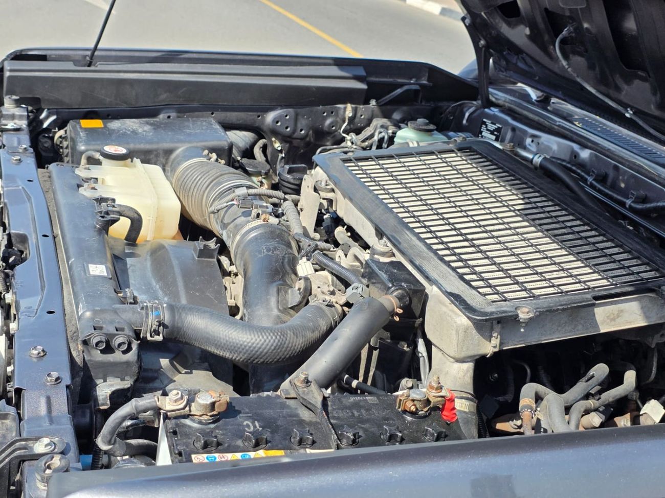 Toyota Land Cruiser 70 RIGHT HAND DRIVE ONLY FOR EXPORT 4.5 LITER 9 SEATS