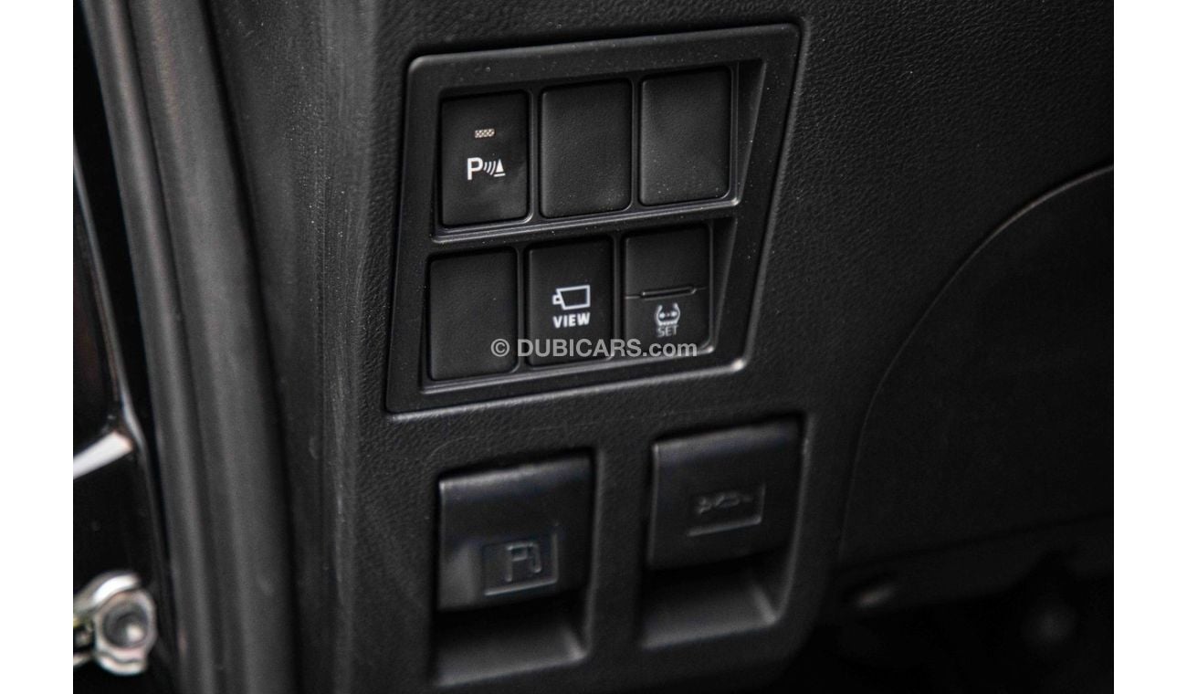 تويوتا هيلوكس 2023 Toyota Hilux 4x4 DC 2.8 GR Sport Diesel Automatic - Black inside black