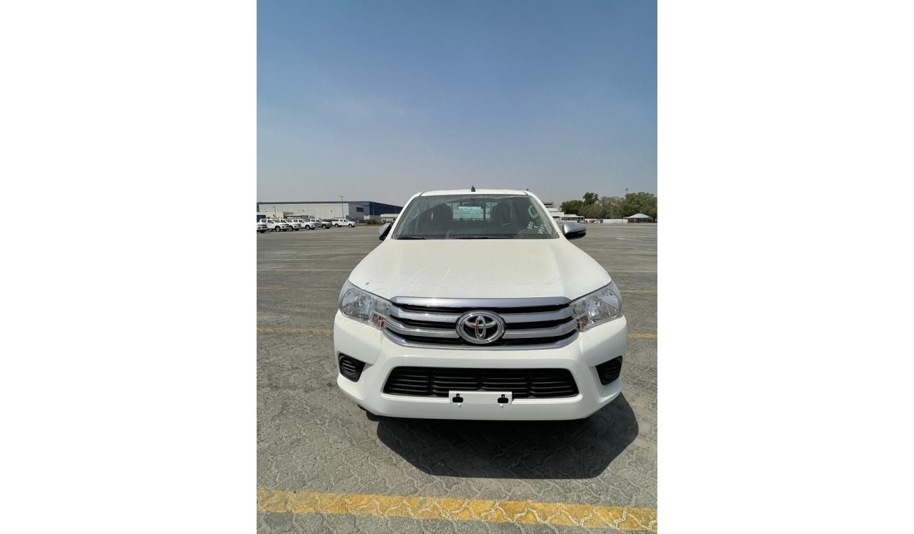 تويوتا هيلوكس 2023 TOYOTA HILUX 2.4L MT DIESEL MID OPTION