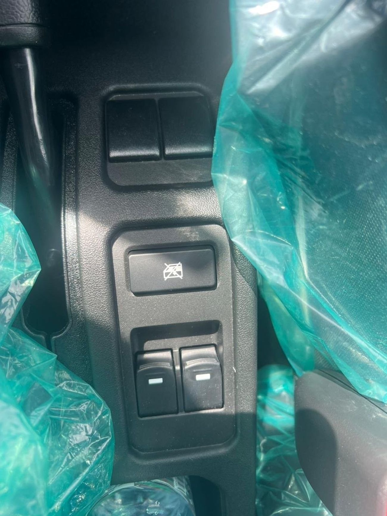 Suzuki Jimny Suzuki jimny 4 Door GLX  2024 Model years  Rims 17