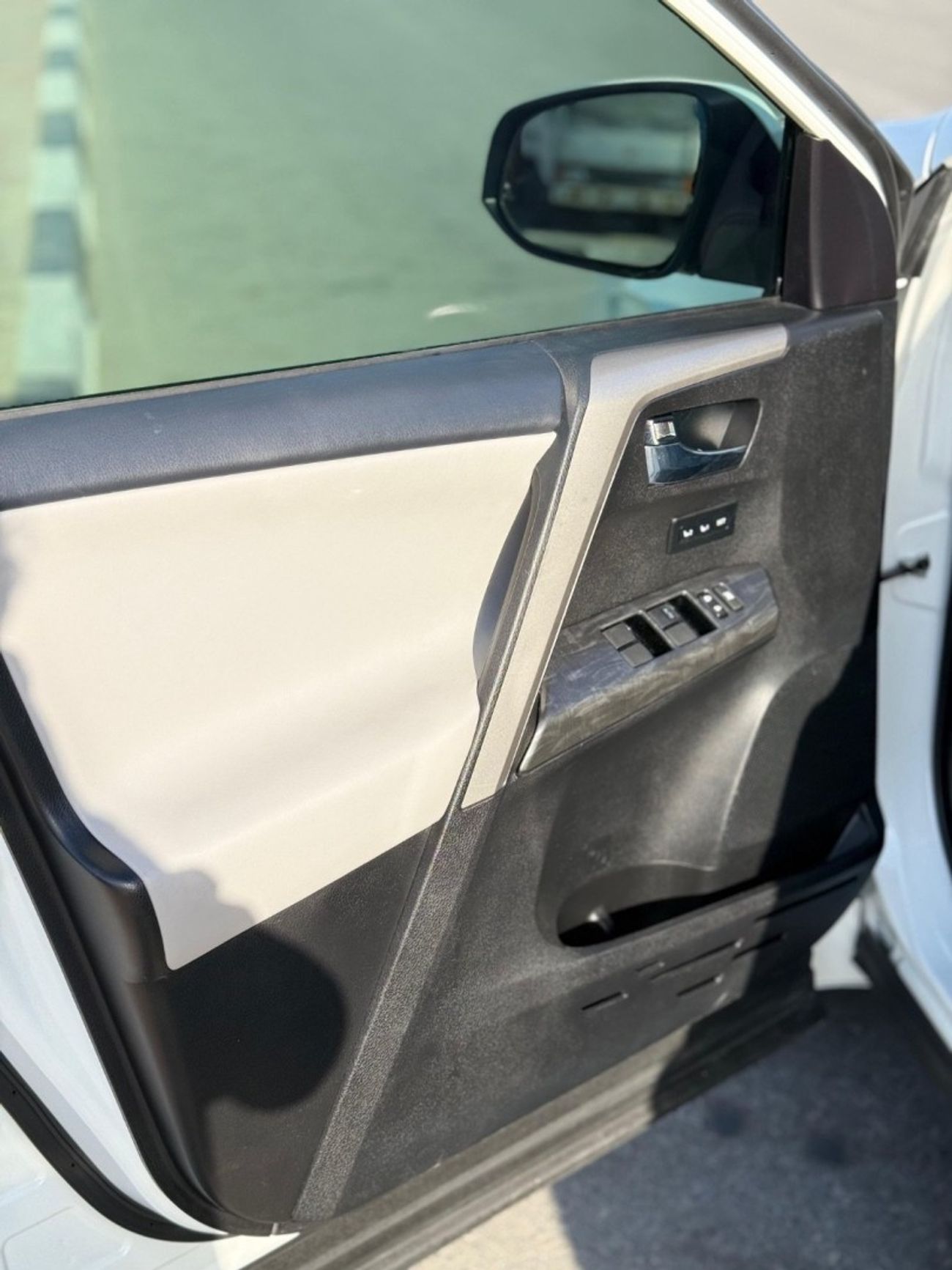 تويوتا راف ٤ TOYOTA RAV4 Platinum 2.5LFull Option