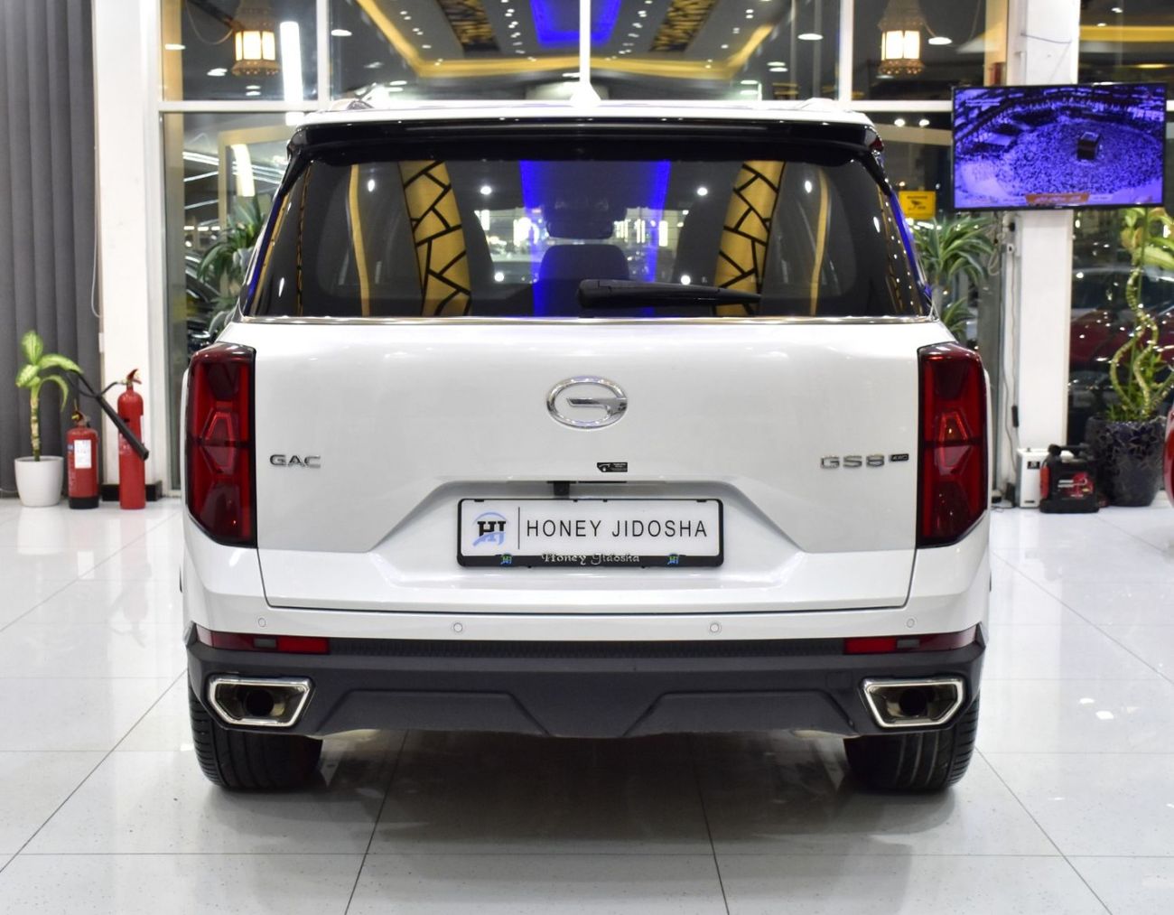 جي إي سي GS 8 EXCELLENT DEAL for our GAC GS8 i4WD ( 2023 Model ) in White Color GCC Specs