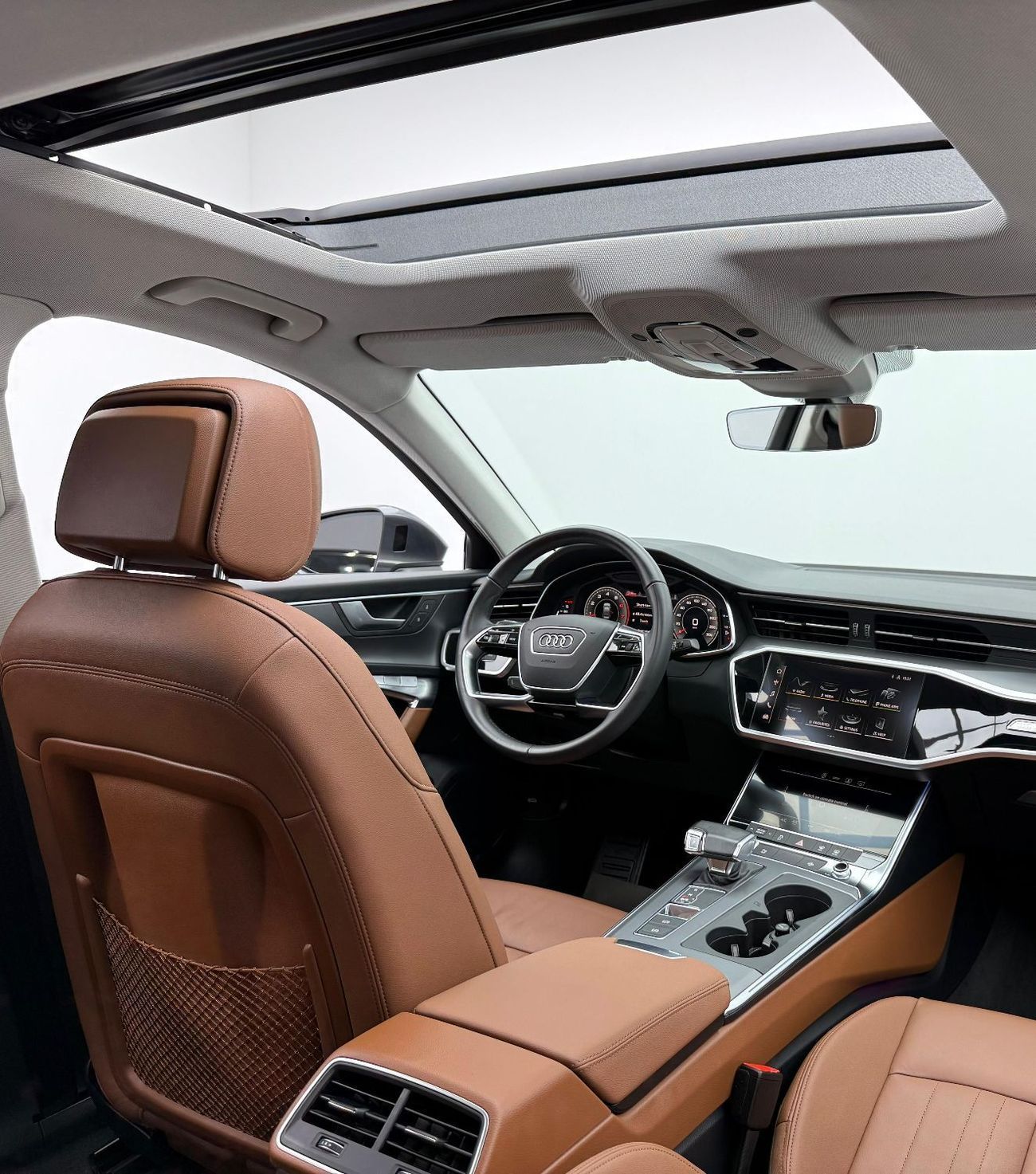 أودي A6 40 TFSI S-Line 2.0L 2022 Audi A6 S-Line 40 TFSI, 2026 Audi Warranty + Service Pack, Low Km, Excellen