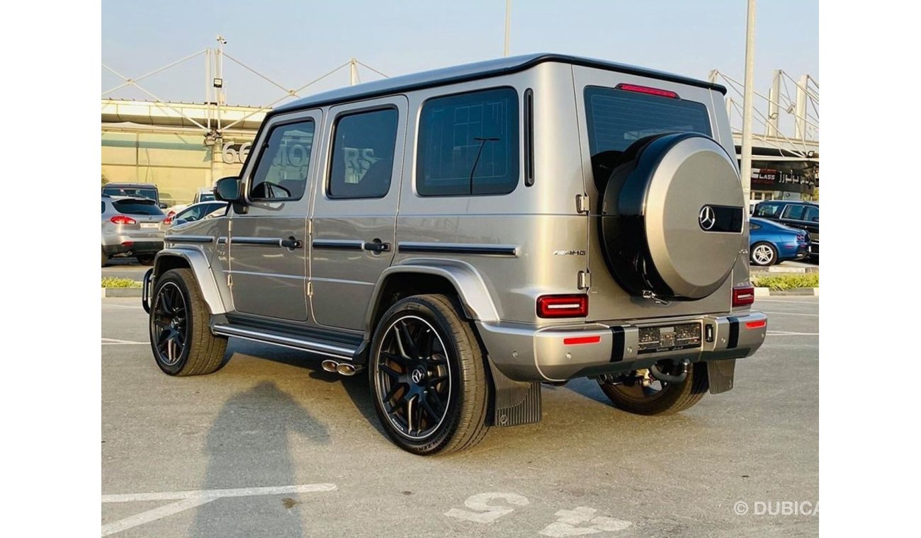 Mercedes-Benz G 63 AMG Rose Gold Gray