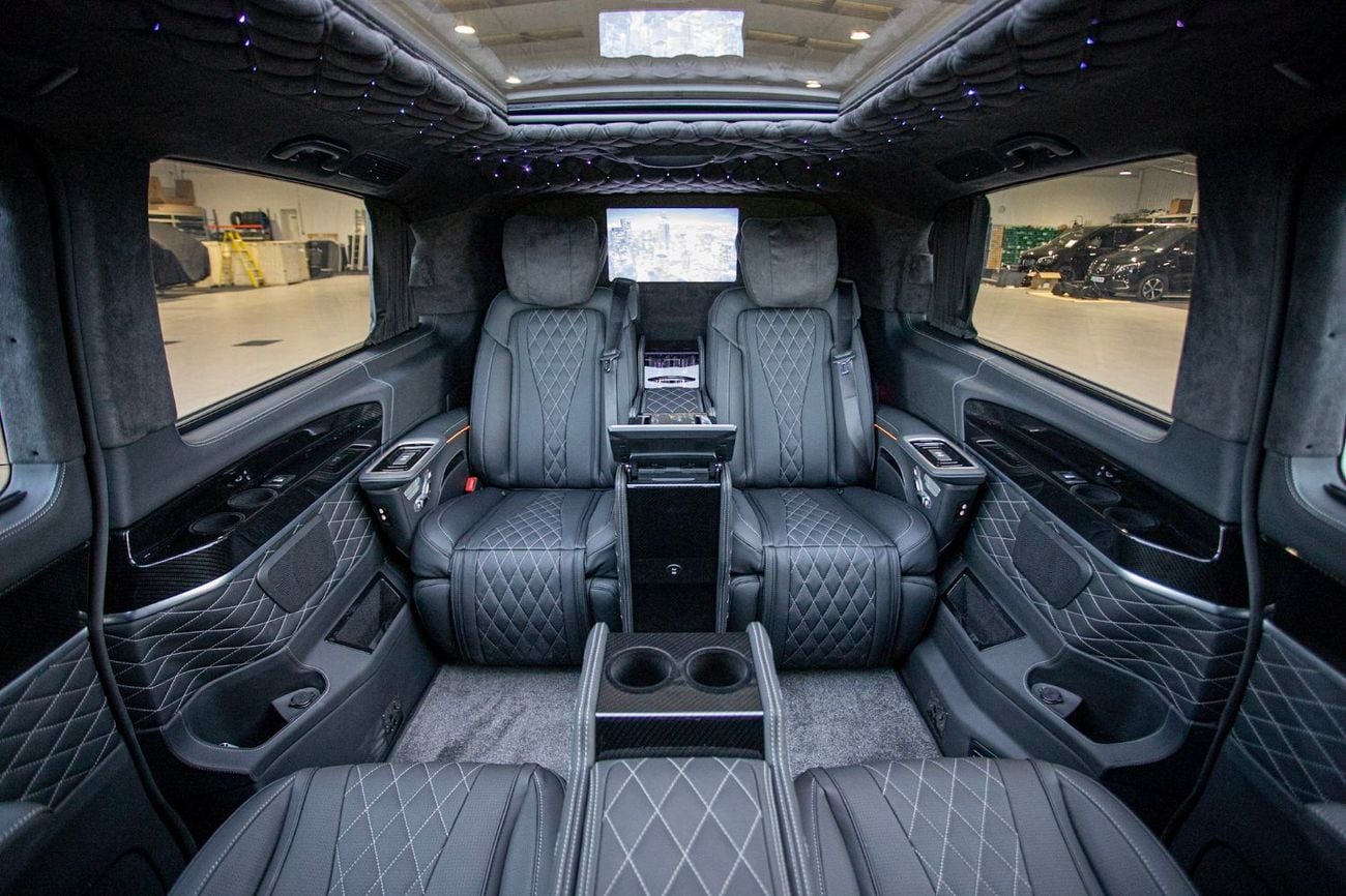مرسيدس بنز V 300 Senzati® Jet Class® Oryx Edition® 6 Seat Ebony Leather
