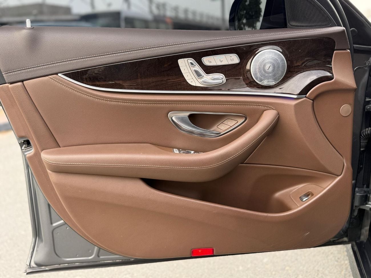 مرسيدس بنز E 400 AMG 3.0L