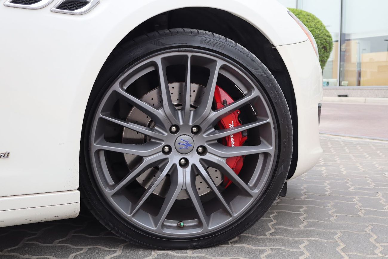 Maserati Quattroporte GTS 3.8L