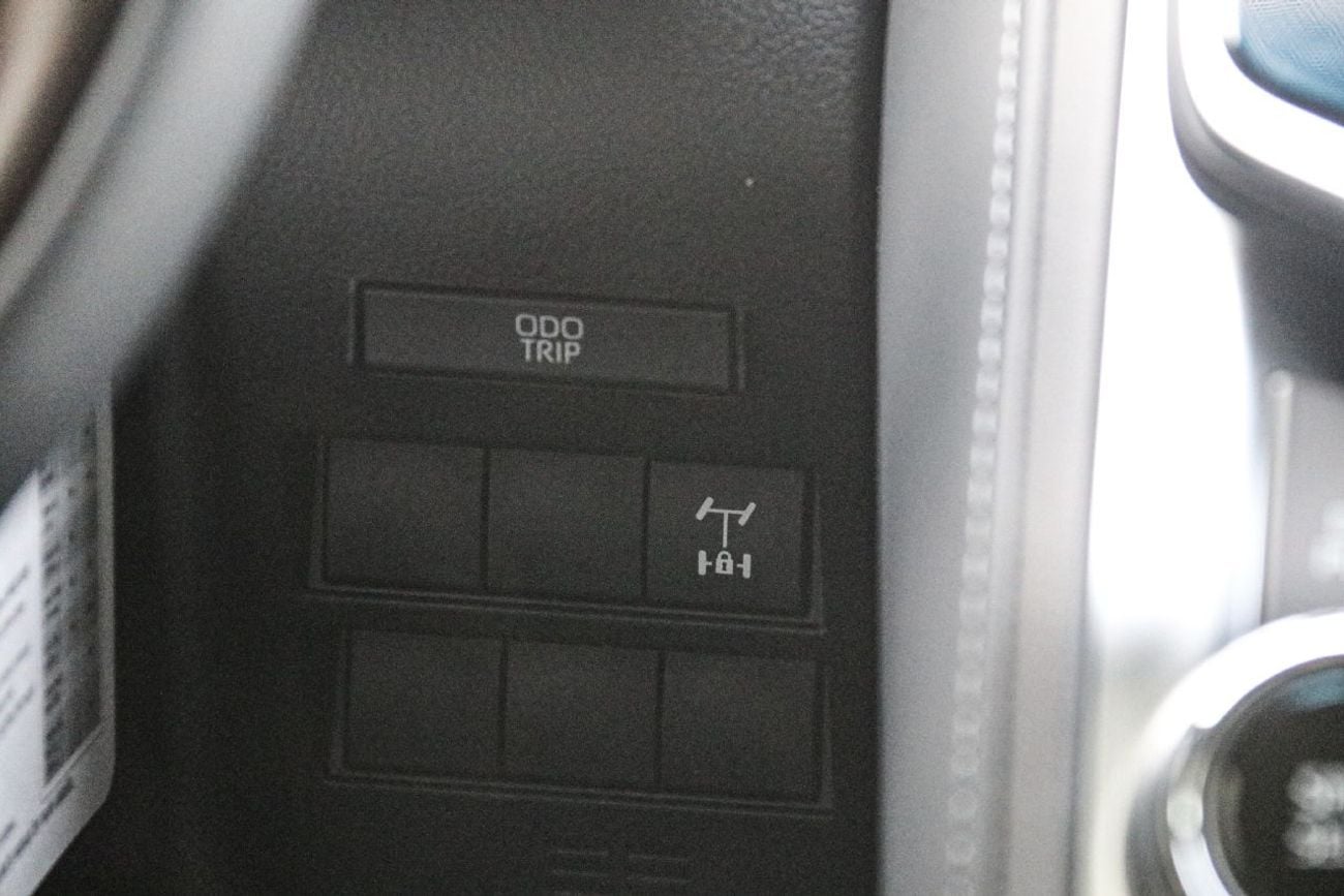 Toyota Land Cruiser 2026 Toyota Land Cruiser GXR 4.0L AT Petrol (Full Option with Radar)