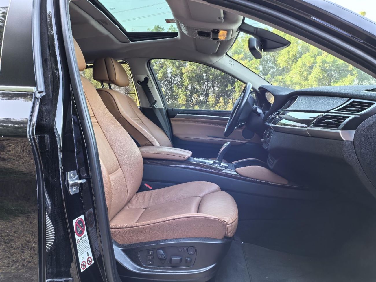 بي أم دبليو X6 50i Exclusive 4.4L