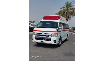 تويوتا هاياس TOYOTA HIACE ORIGINAL JAPANI AMBULANCE RIGHT HAND DRIVE 2.7 PETROL AUTOMATIC