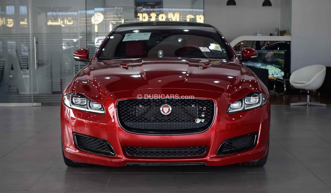 Jaguar XJR
