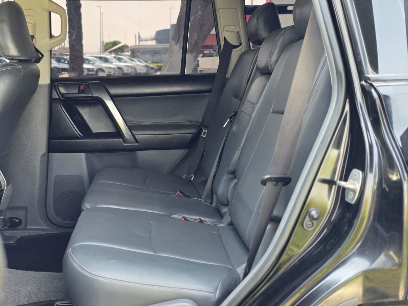 Toyota Prado 4WD - 3.0 Diesel Engine - MT