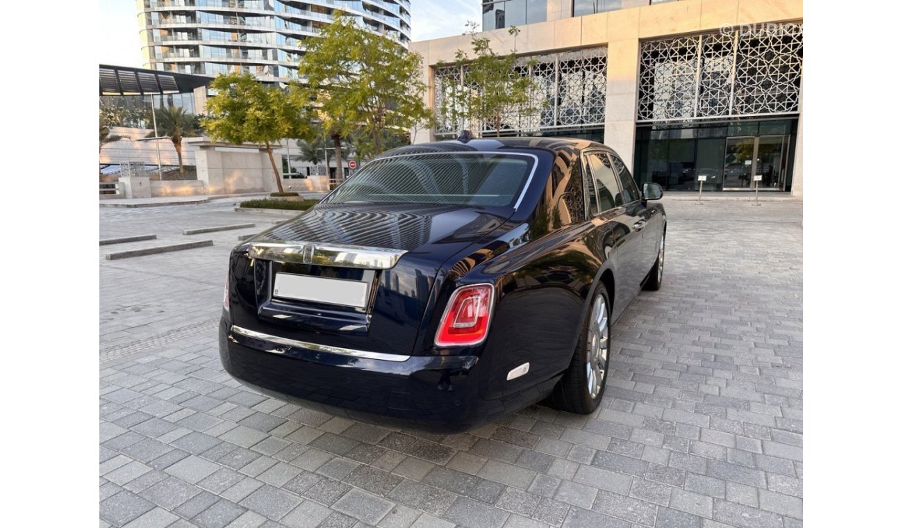 Rolls-Royce Phantom 6.75-liter V12
