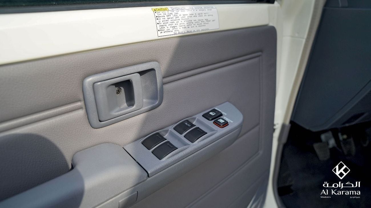 Toyota Land Cruiser 70 4.2L Diesel Engine | Manual 4x4 Transmission | Diff Lock | 5 Door | 9+ Seating