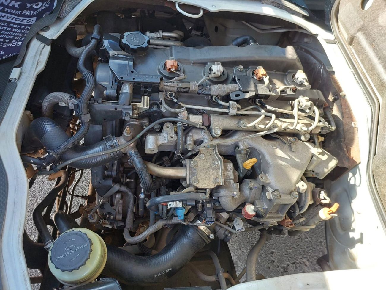 Toyota Hiace TOYOTA HIACE COMMUTER VAN RHD 2012 MODEL 3.0 L DIESEL AUTOMATIC(PM13847)