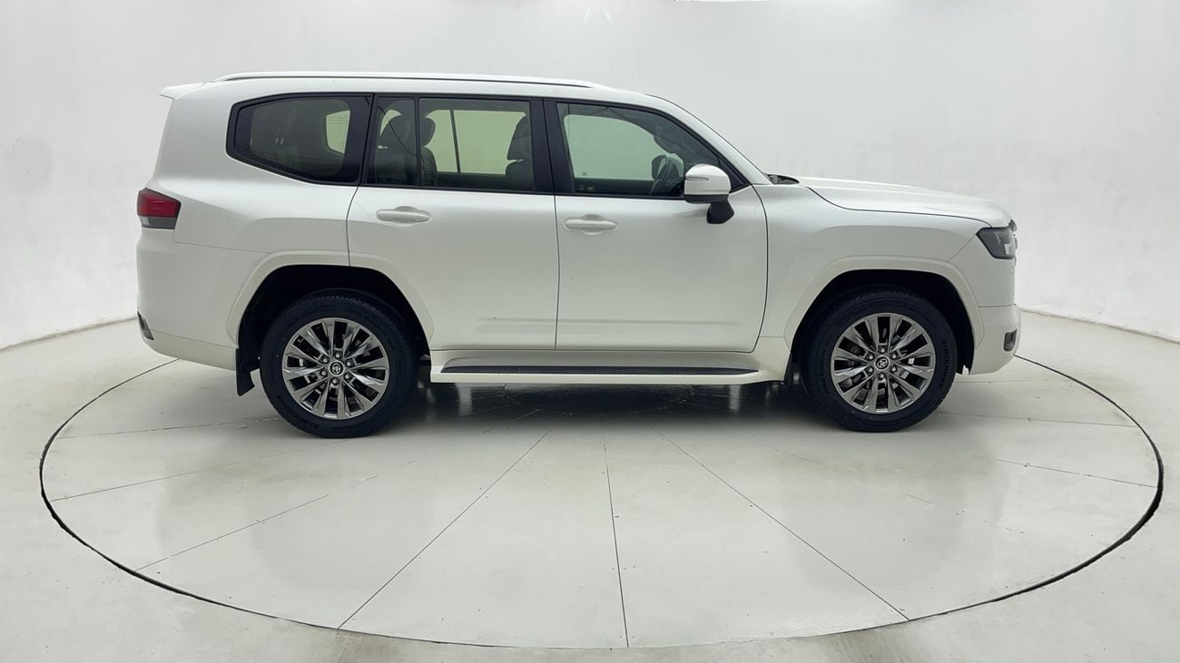 Toyota Land Cruiser GXR 4.0L 2022 GXR | AED 3161/Month | 0 DP | 30 Day Return | Warranty | Service History