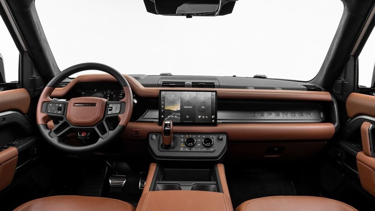 لاند روفر ديفندر OCTA - 2025 - Euro Specs - Under Warranty