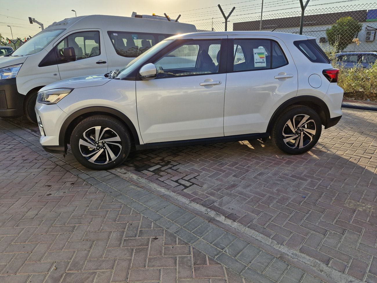 Toyota Raize 2024 Turbo 1.0L 3-cyl Petrol FWD Automatic 0Km