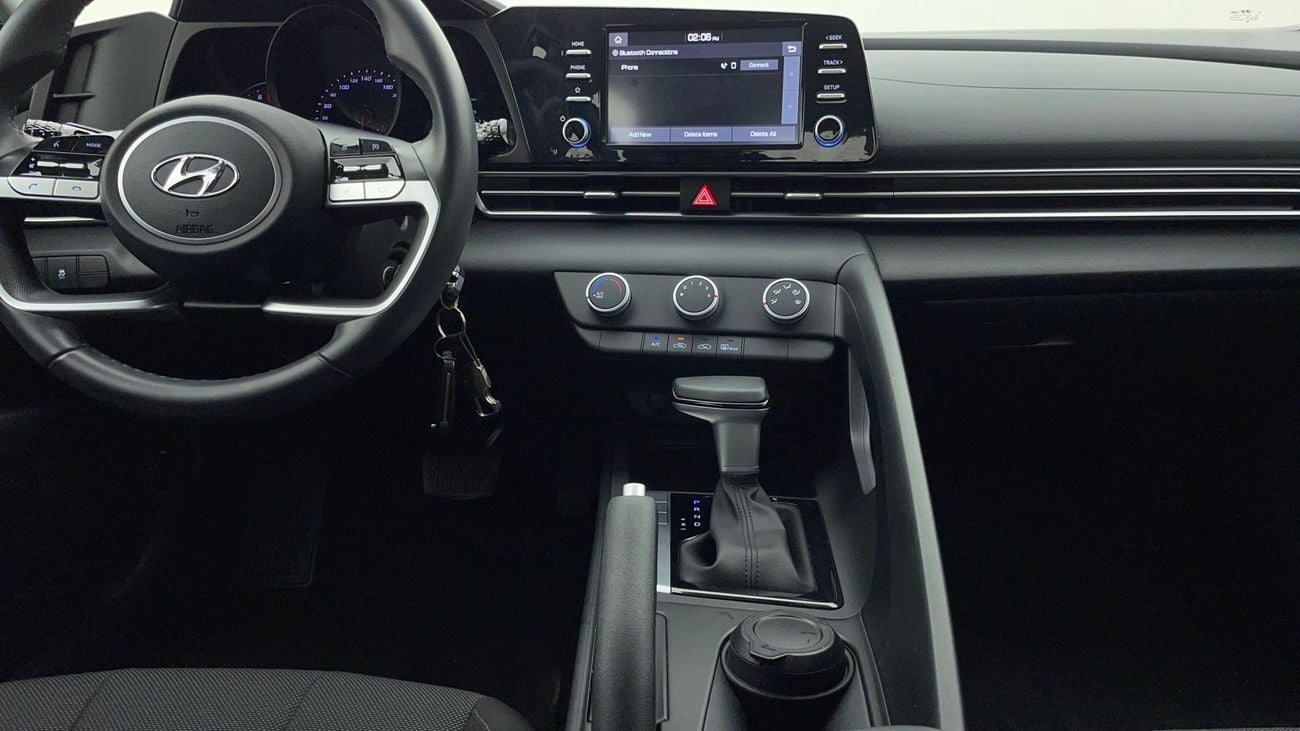 هيونداي إلانترا COMFORT 1.6 | بدون دفعة مقدمة | اختبار القيادة في المنزل