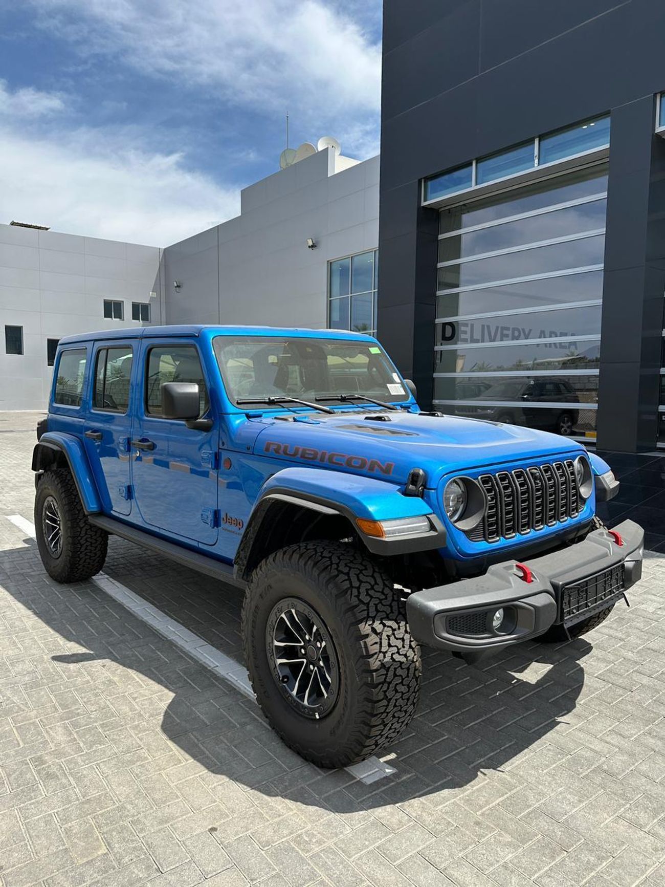 جيب رانجلر RUBICON 2.0L PETROL AUTOMATIC TRANSMISSION ( ONLY FOR RE-EXPORT OUTSIDE GCC COUNTRIES)