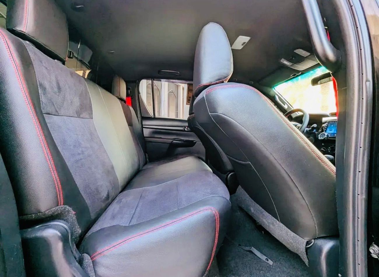 Toyota Hilux Toyota Hilux pickup 2021 GR SPORT 2.7 V4