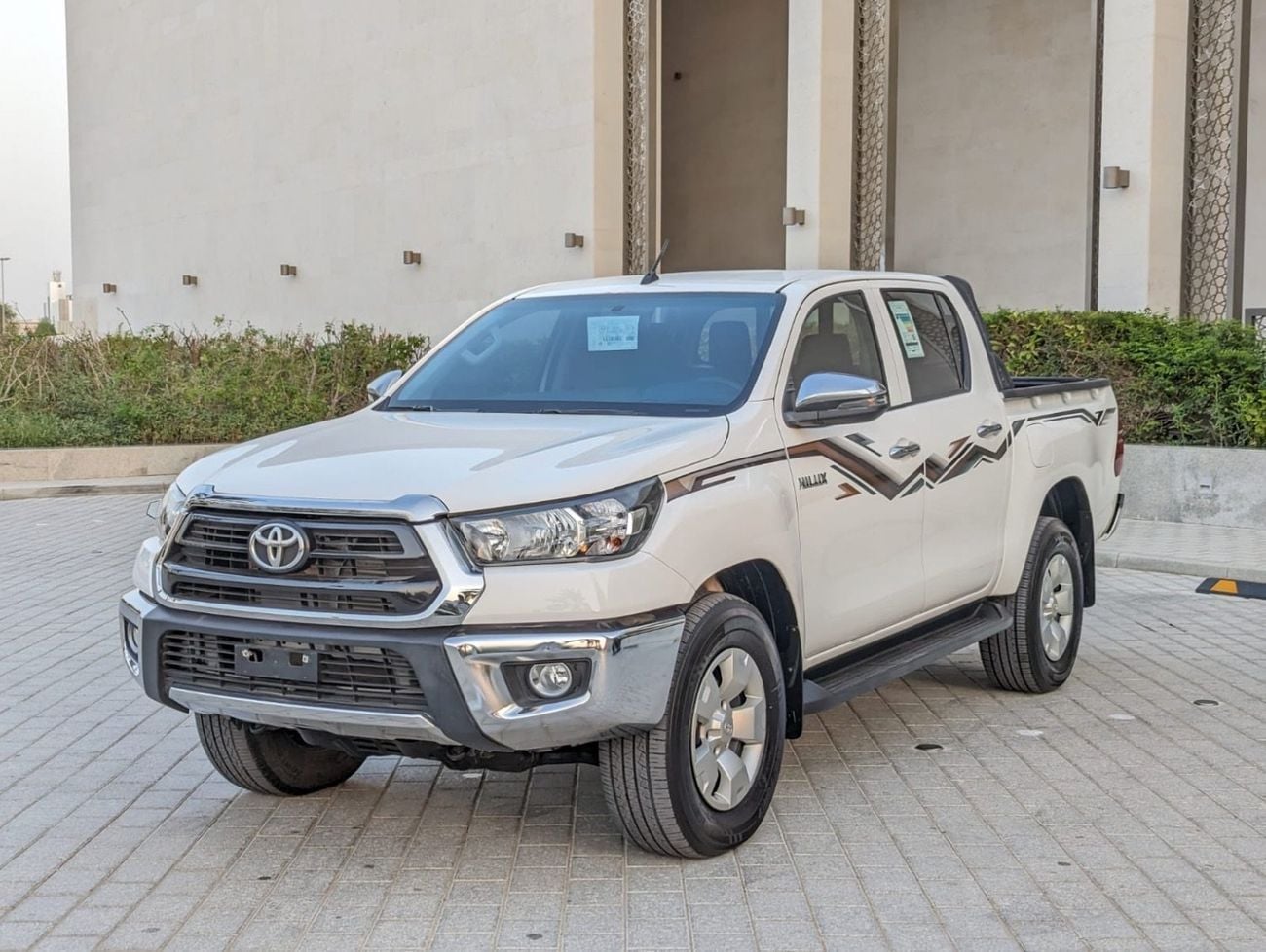 تويوتا هيلوكس SGLX S GLX 2.4L AWD A/T