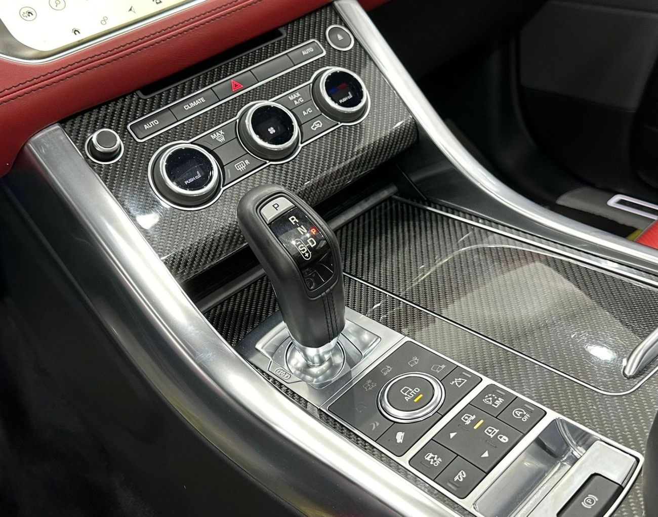 Land Rover Range Rover Sport 2017 Range Rover Sport SVR, Warranty, Full Range Rover Service History, Full Options, GCC