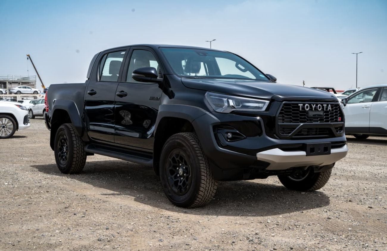 تويوتا هيلوكس GR-Sports | 2.8L | Diesel | 4x4 | Special Edition