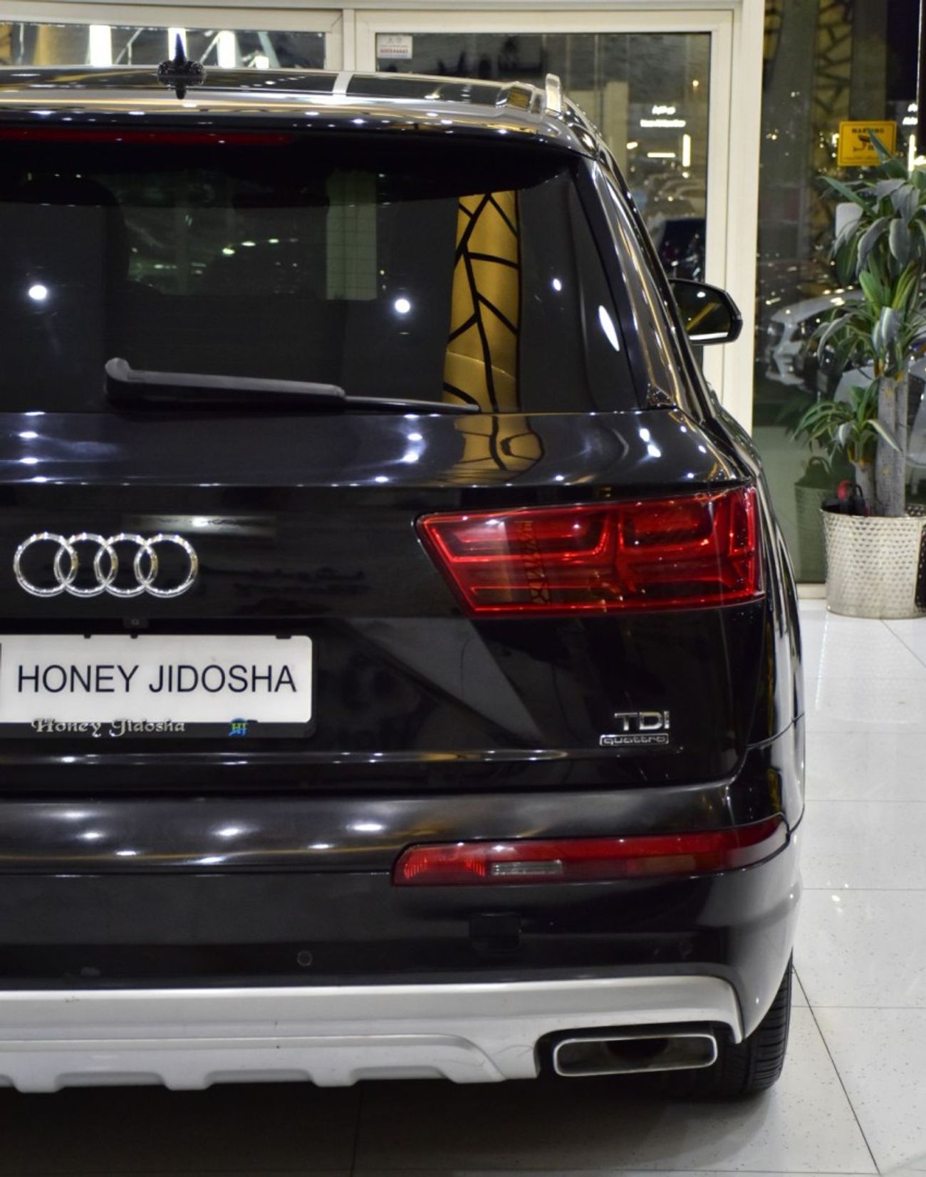 Audi Q7 EXCELLENT DEAL for our Audi Q7 TDi QUATTRO ( 2016 Model ) in Black Color European Specs