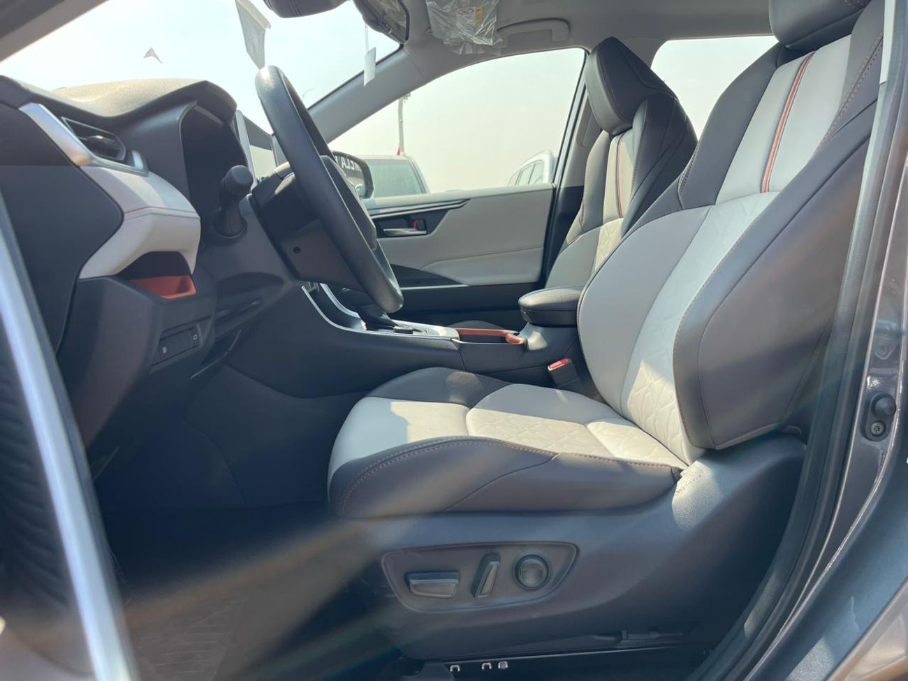 Toyota RAV4 2.5L Adventure 2.5 adventure Petrol 2025 Saudi Full