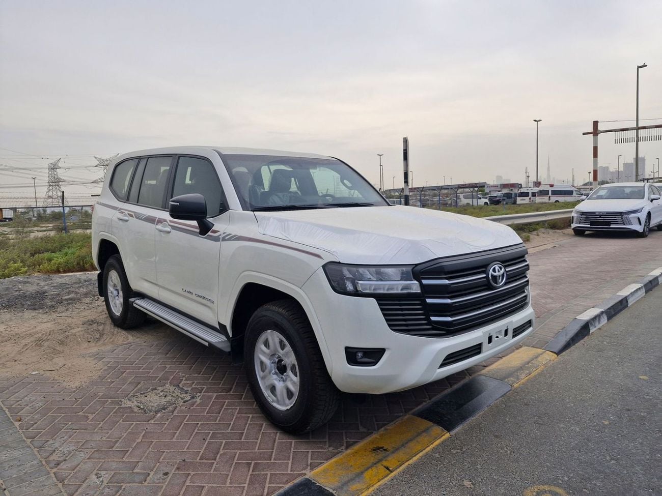 Toyota Land Cruiser 2026 TOYOTA LC300 GX 4.0L BASIC BRAND NEW 0KM