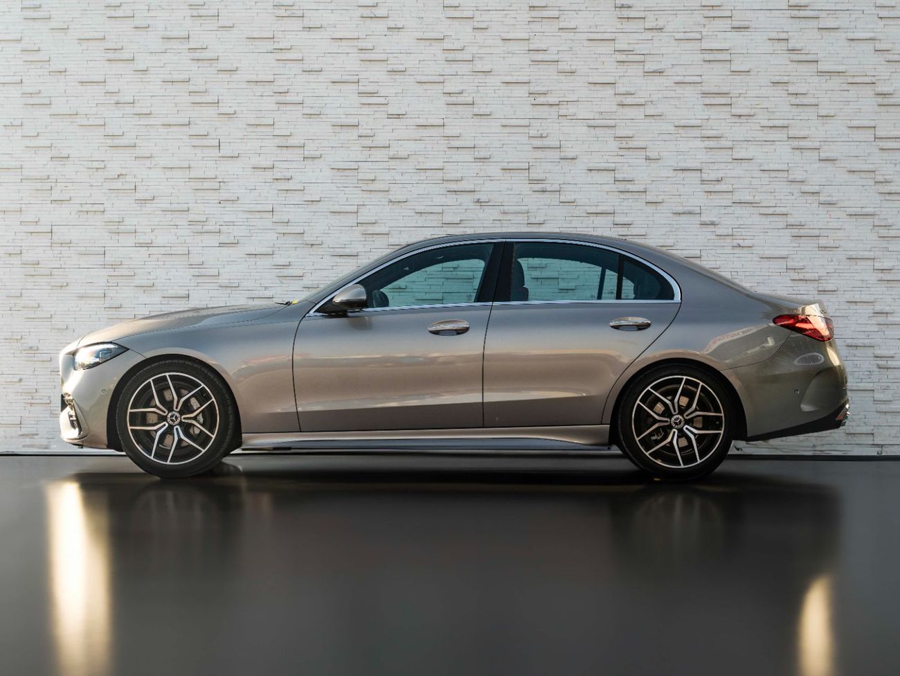 Mercedes-Benz C 200 Premium 2.0L