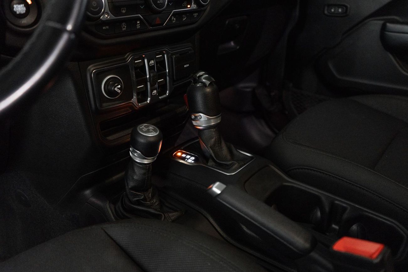 Jeep Wrangler Unlimited Willys 2020 Jeep Wrangler Unlimited Willy’s Edition / Full Jeep Service History