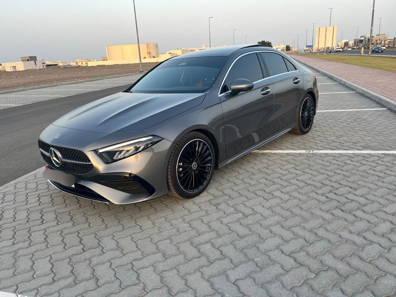 مرسيدس بنز A 200 AMG 2024 | GCC Specs | 18,000 KM | EMC Warranty & Service Package